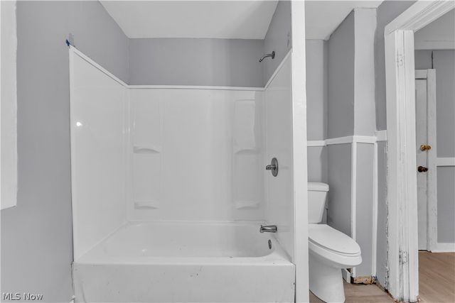 2037 W 98th Street, Cleveland, OH 44102