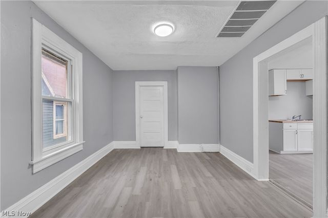 2037 W 98th Street, Cleveland, OH 44102