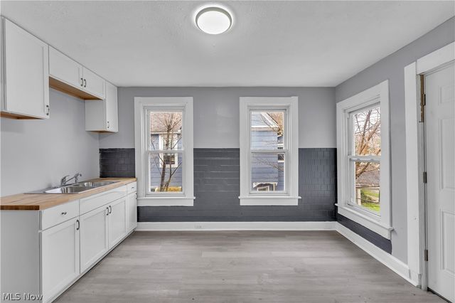 2037 W 98th Street, Cleveland, OH 44102