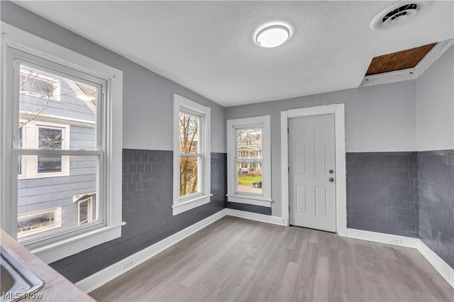 2037 W 98th Street, Cleveland, OH 44102