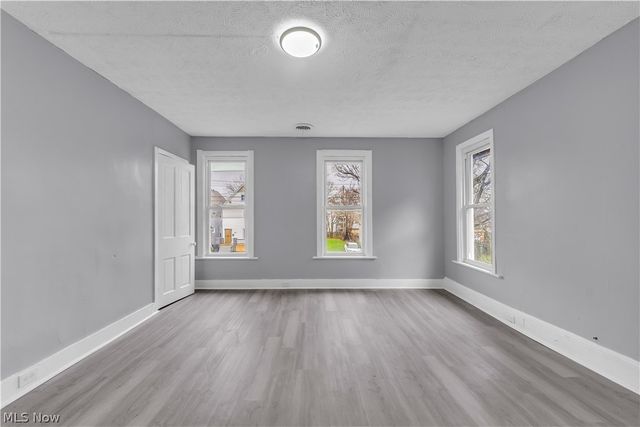 2037 W 98th Street, Cleveland, OH 44102