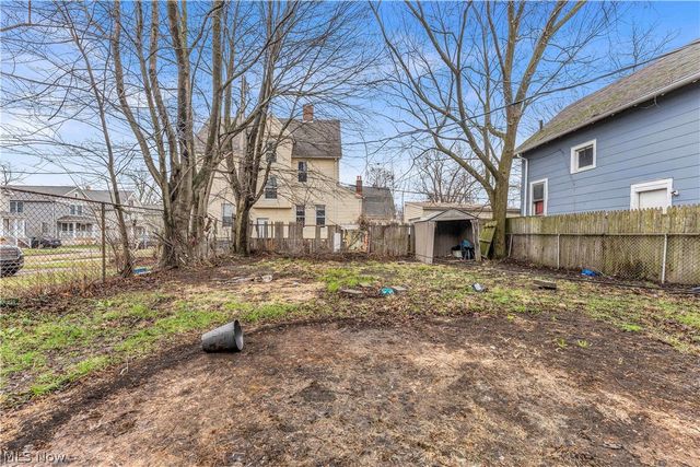 2037 W 98th Street, Cleveland, OH 44102