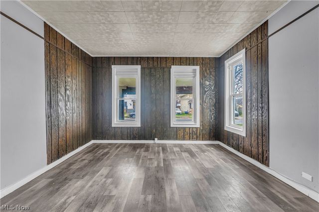 2037 W 98th Street, Cleveland, OH 44102