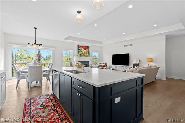 7841 Trailside Court, West Bloomfield, MI 48323