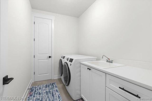 7841 Trailside Court, West Bloomfield, MI 48323