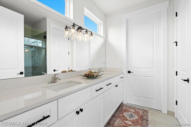 7841 Trailside Court, West Bloomfield, MI 48323