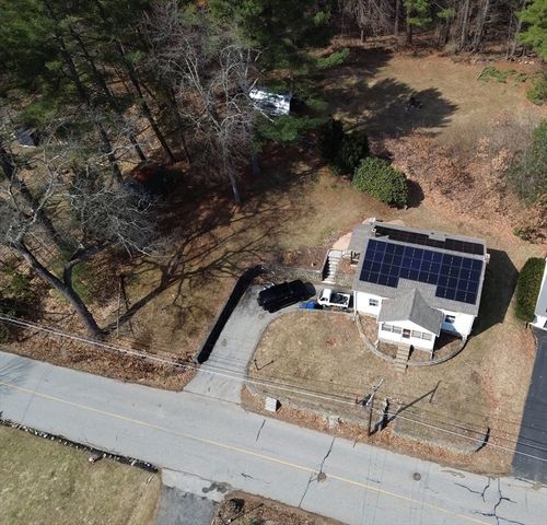 19 Arnold Rd, Sturbridge, MA 01518