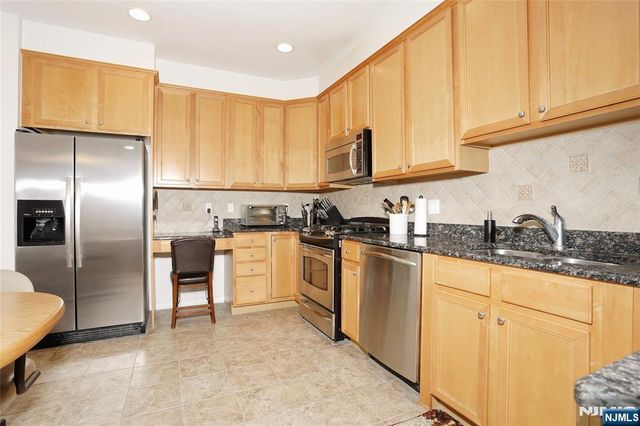 4301 Warrens Way, Wanaque, NJ 07465