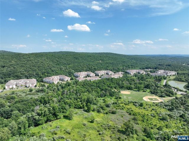 4301 Warrens Way, Wanaque, NJ 07465
