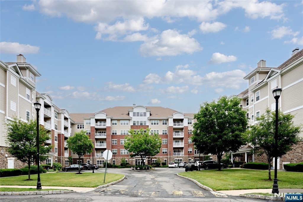 4301 Warrens Way, Wanaque, NJ 07465