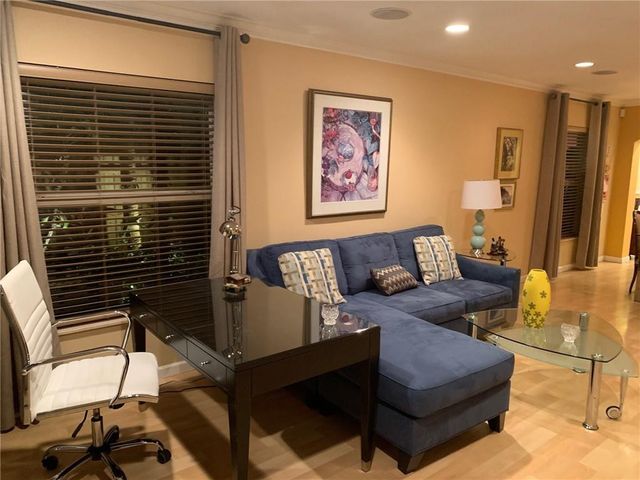 1334 NE 16th Avenue, Fort Lauderdale, FL 33304