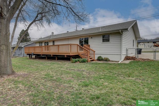 7905 Crown Point Avenue, Omaha, NE 68134