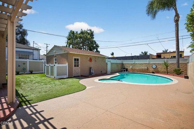 2418 Lexington Drive, Ventura, CA 93003