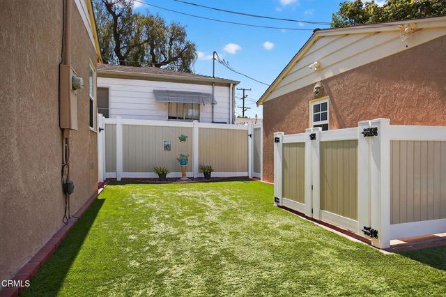 2418 Lexington Drive, Ventura, CA 93003