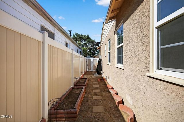 2418 Lexington Drive, Ventura, CA 93003