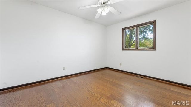 1 Sunset Lane, St Peters, MO 63376