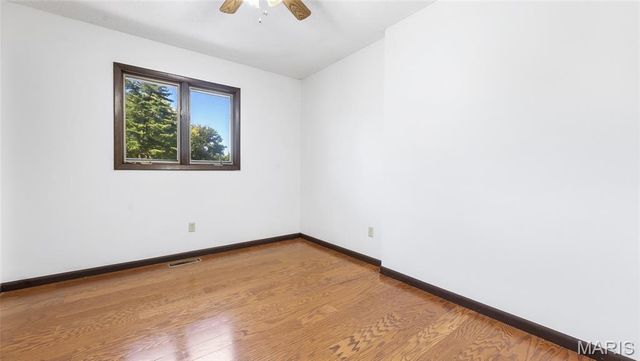 1 Sunset Lane, St Peters, MO 63376