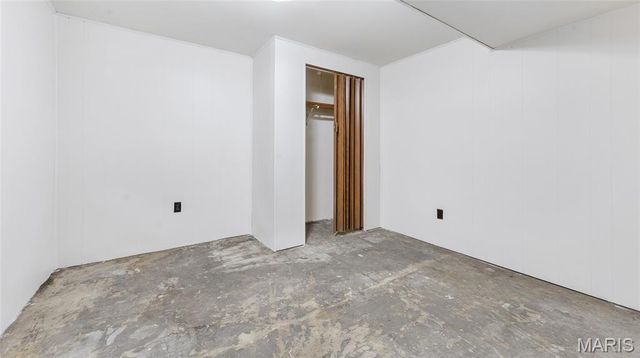 1 Sunset Lane, St Peters, MO 63376