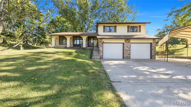 1 Sunset Lane, St Peters, MO 63376