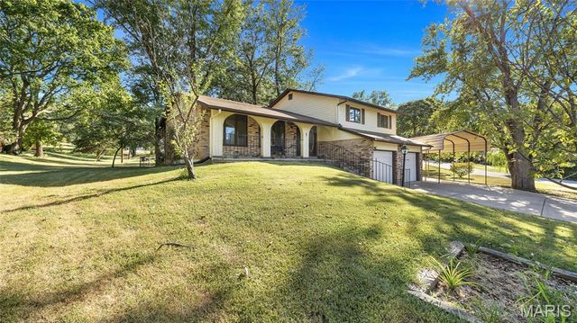 1 Sunset Lane, St Peters, MO 63376