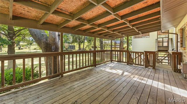 1 Sunset Lane, St Peters, MO 63376