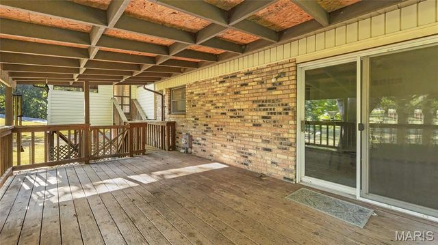 1 Sunset Lane, St Peters, MO 63376
