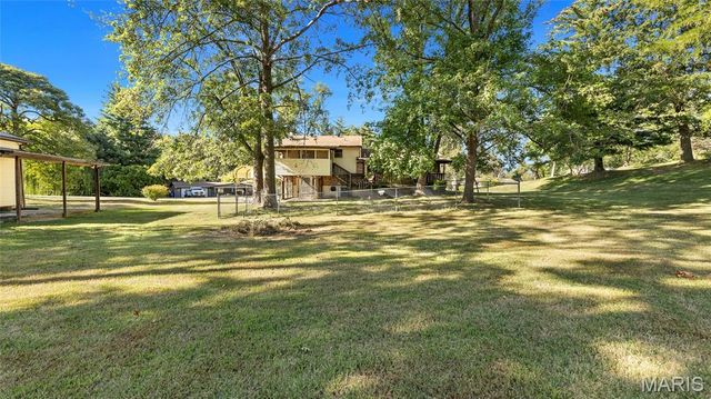 1 Sunset Lane, St Peters, MO 63376