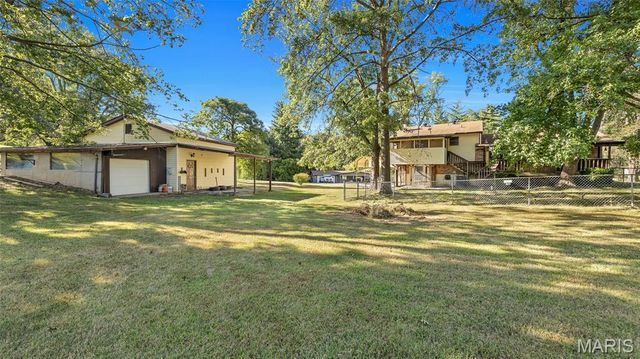 1 Sunset Lane, St Peters, MO 63376