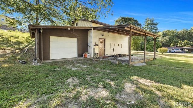 1 Sunset Lane, St Peters, MO 63376