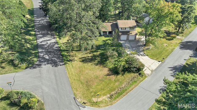 1 Sunset Lane, St Peters, MO 63376