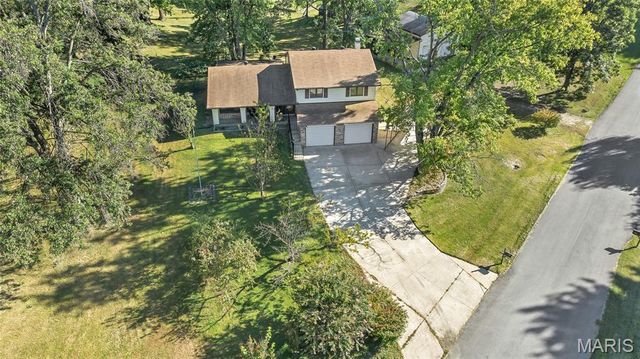 1 Sunset Lane, St Peters, MO 63376