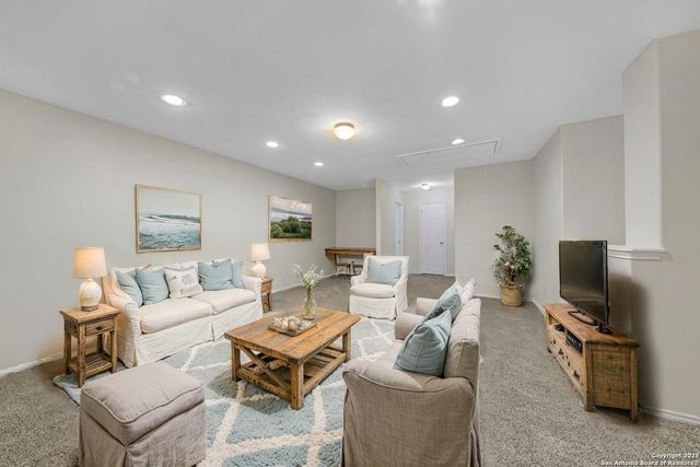 12658 Point Summit, San Antonio, TX 78253