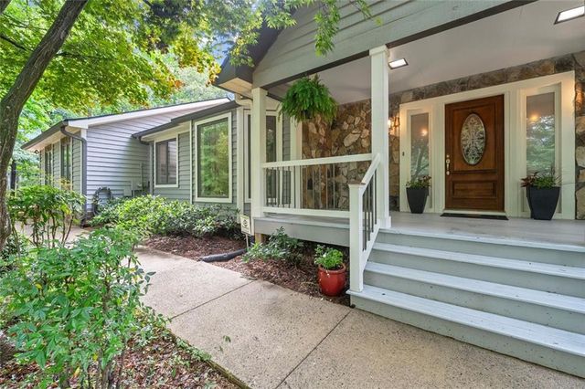 2125 Double Creek Lane, Alpharetta, GA 30004