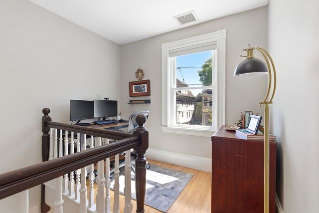 144 Alder St, Waltham, MA 02453