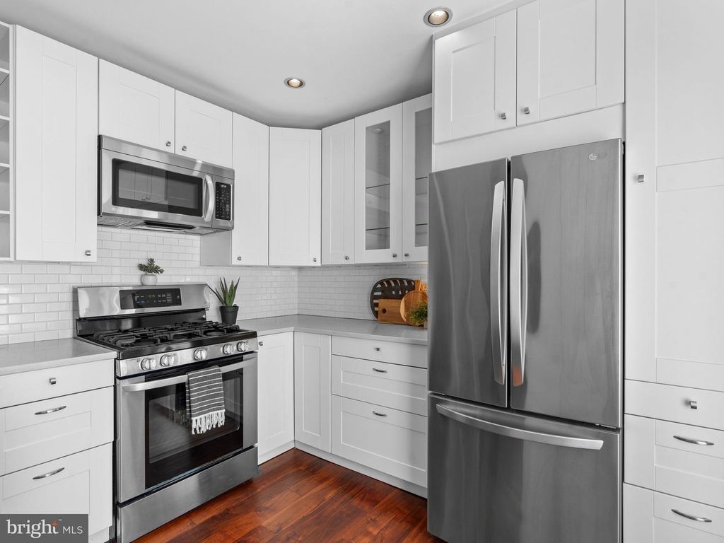 11 VIBURNUM CT, TRENTON, NJ 08648 — photo 5