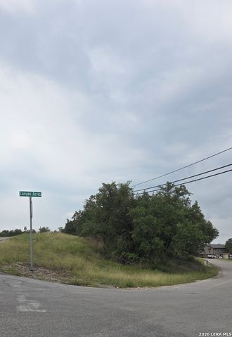 714 Canyon Acres, Canyon Lake, TX 78133