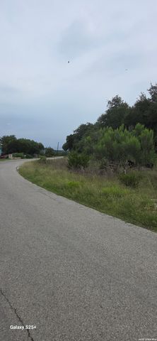 714 Canyon Acres, Canyon Lake, TX 78133