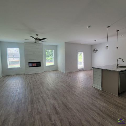 118 Bramblewood Way, Perry, GA 31069