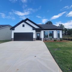 118 Bramblewood Way, Perry, GA 31069