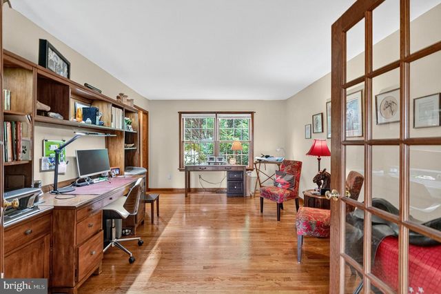 410 BOUGHER HILL RD, Easton, PA 18042