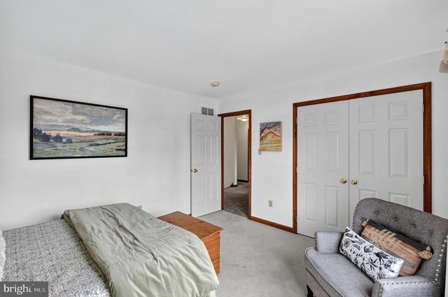410 BOUGHER HILL RD, Easton, PA 18042