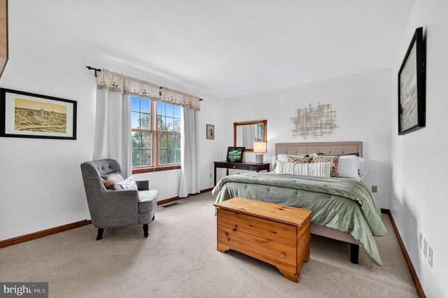 410 BOUGHER HILL RD, Easton, PA 18042
