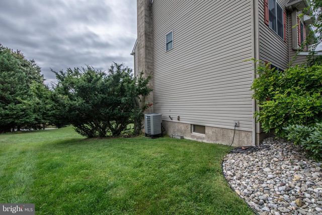 410 BOUGHER HILL RD, Easton, PA 18042