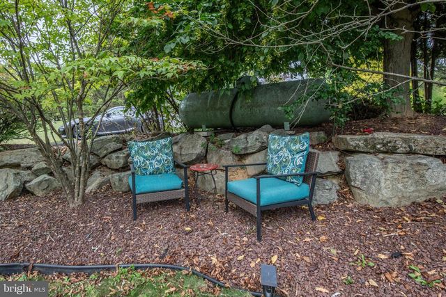 410 BOUGHER HILL RD, Easton, PA 18042