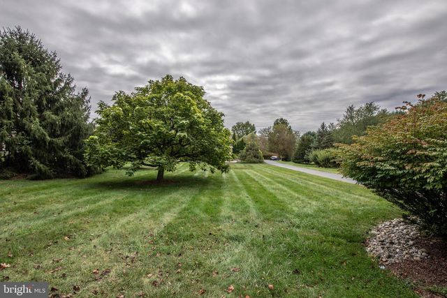 410 BOUGHER HILL RD, Easton, PA 18042