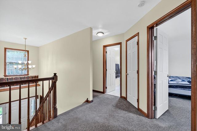 410 BOUGHER HILL RD, Easton, PA 18042
