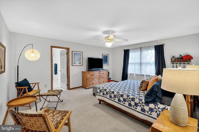 410 BOUGHER HILL RD, Easton, PA 18042