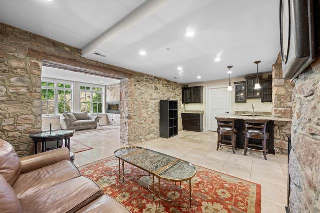 3345 HOLICONG, Doylestown, PA 18902
