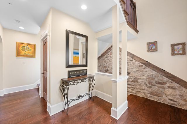 3345 HOLICONG, Doylestown, PA 18902