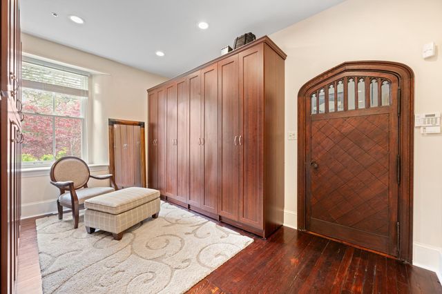 3345 HOLICONG, Doylestown, PA 18902
